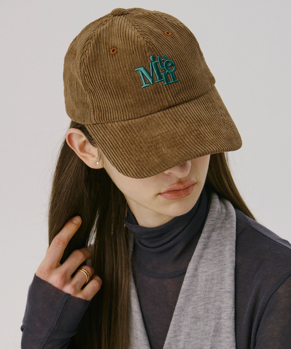 미네티(MINETI) 소두 골덴 백 뉴 로고 볼캡 Y 11726 MT