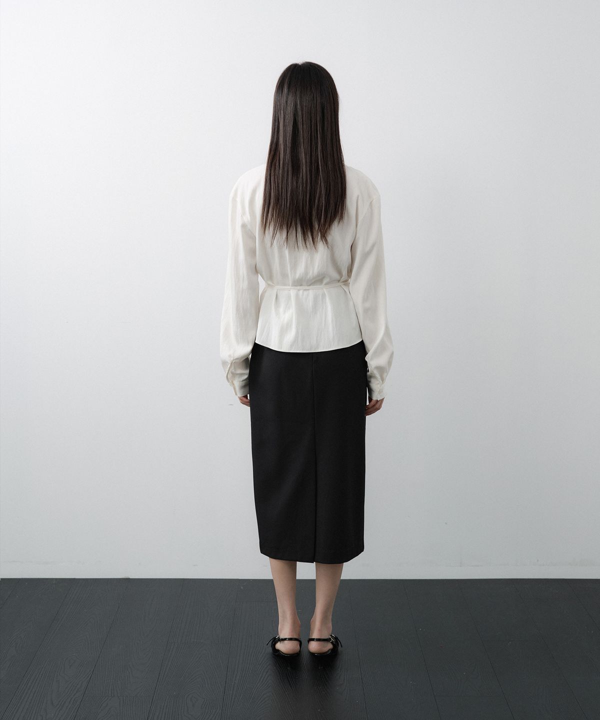 루시르주(LUCIR ZU) Cowl Neck Button Blouse (Cream)