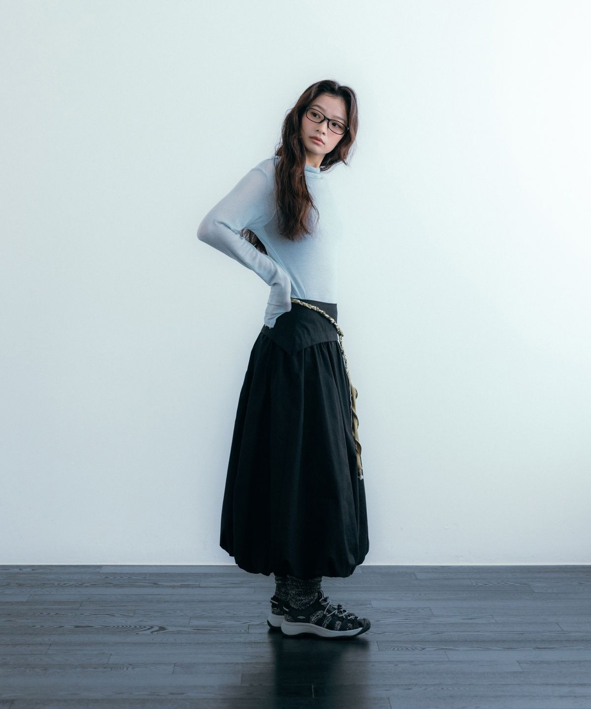 이요우아(IYOWUAH) Bloom Layered Skirt, Black