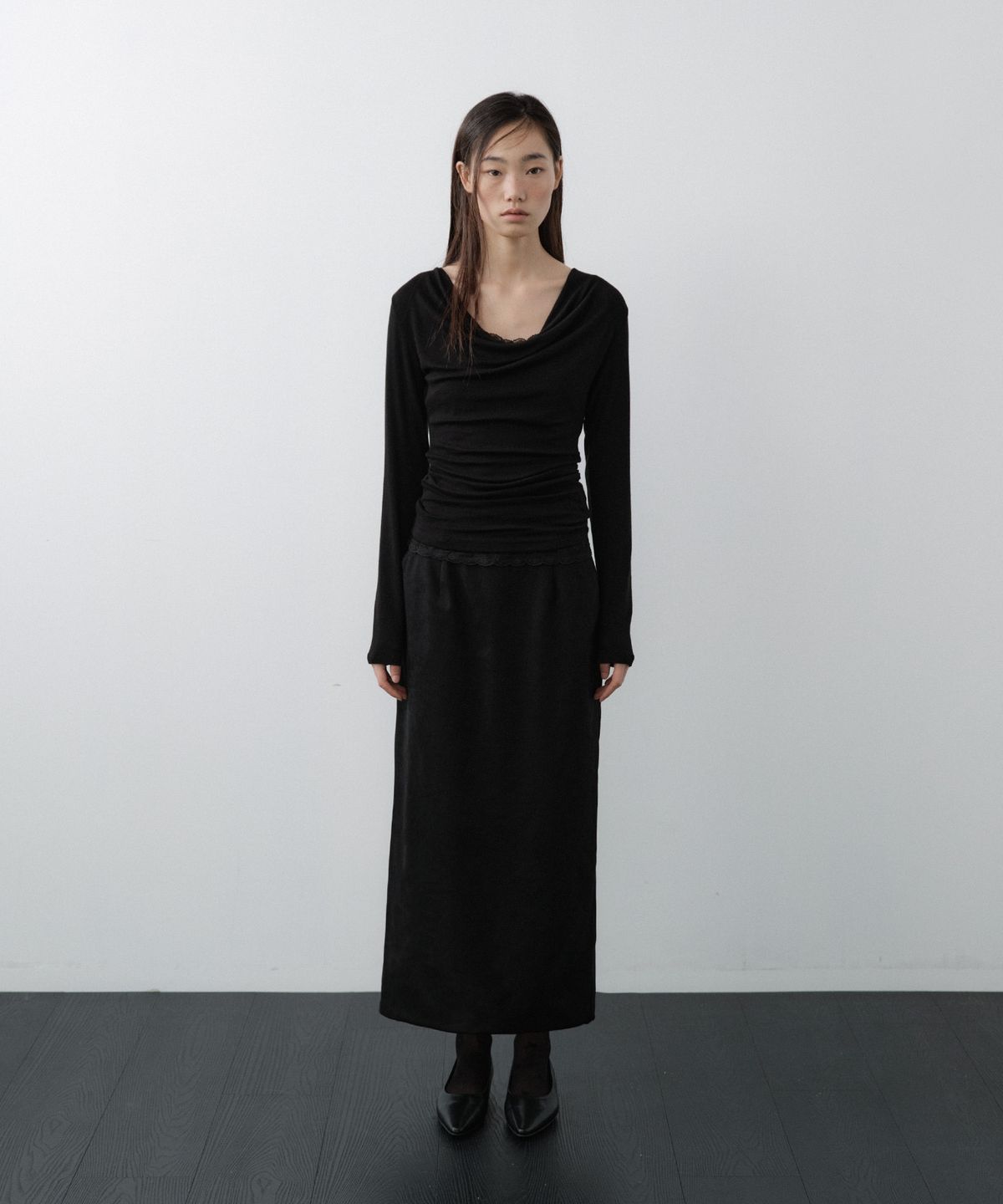 루시르주(LUCIR ZU) Cowl Neck Convertible-Sleeve Top (Black)