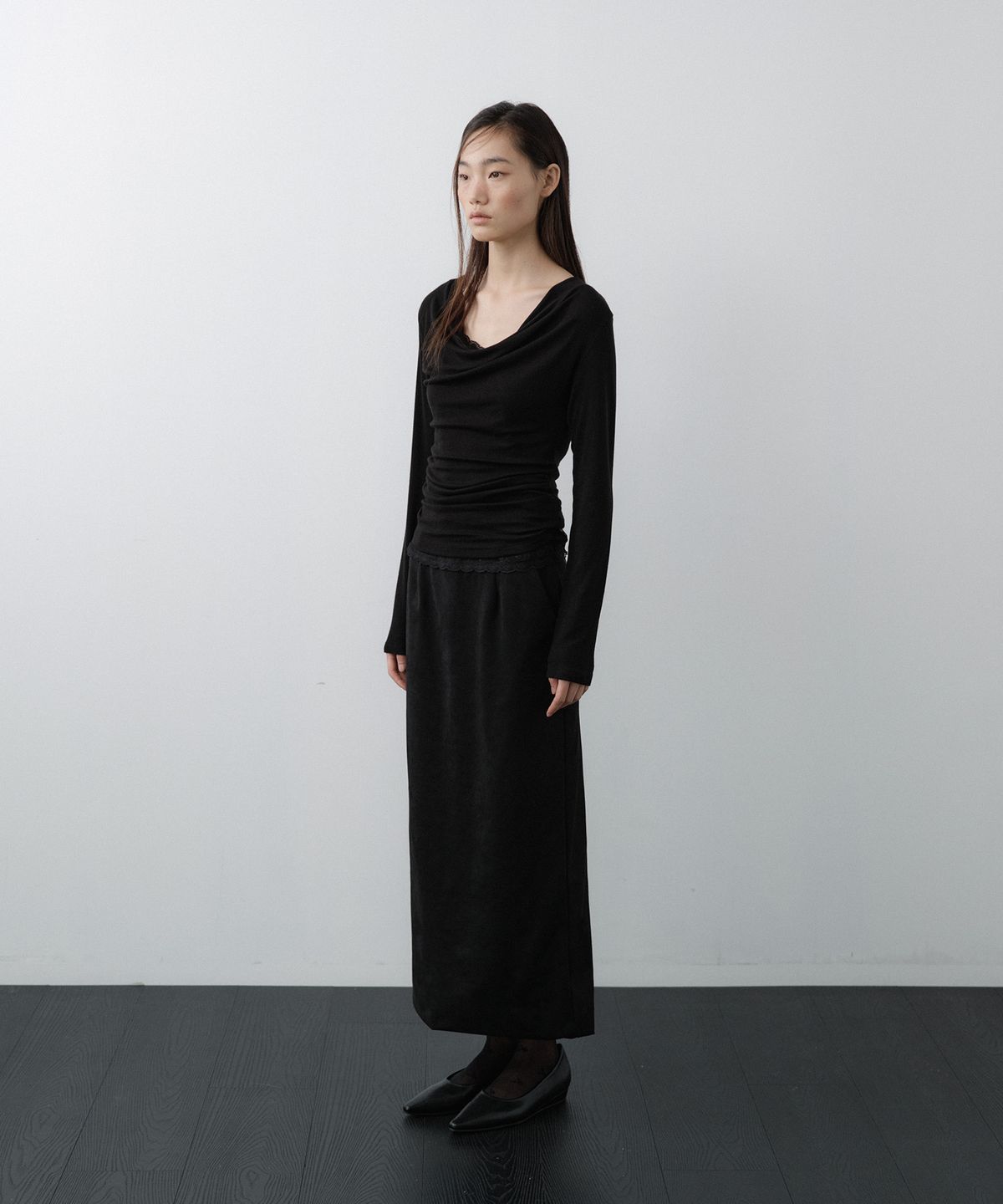 루시르주(LUCIR ZU) Cowl Neck Convertible-Sleeve Top (Black)