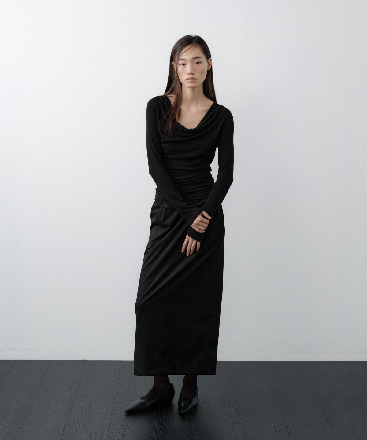 루시르주(LUCIR ZU) Cowl Neck Convertible-Sleeve Top (Black)