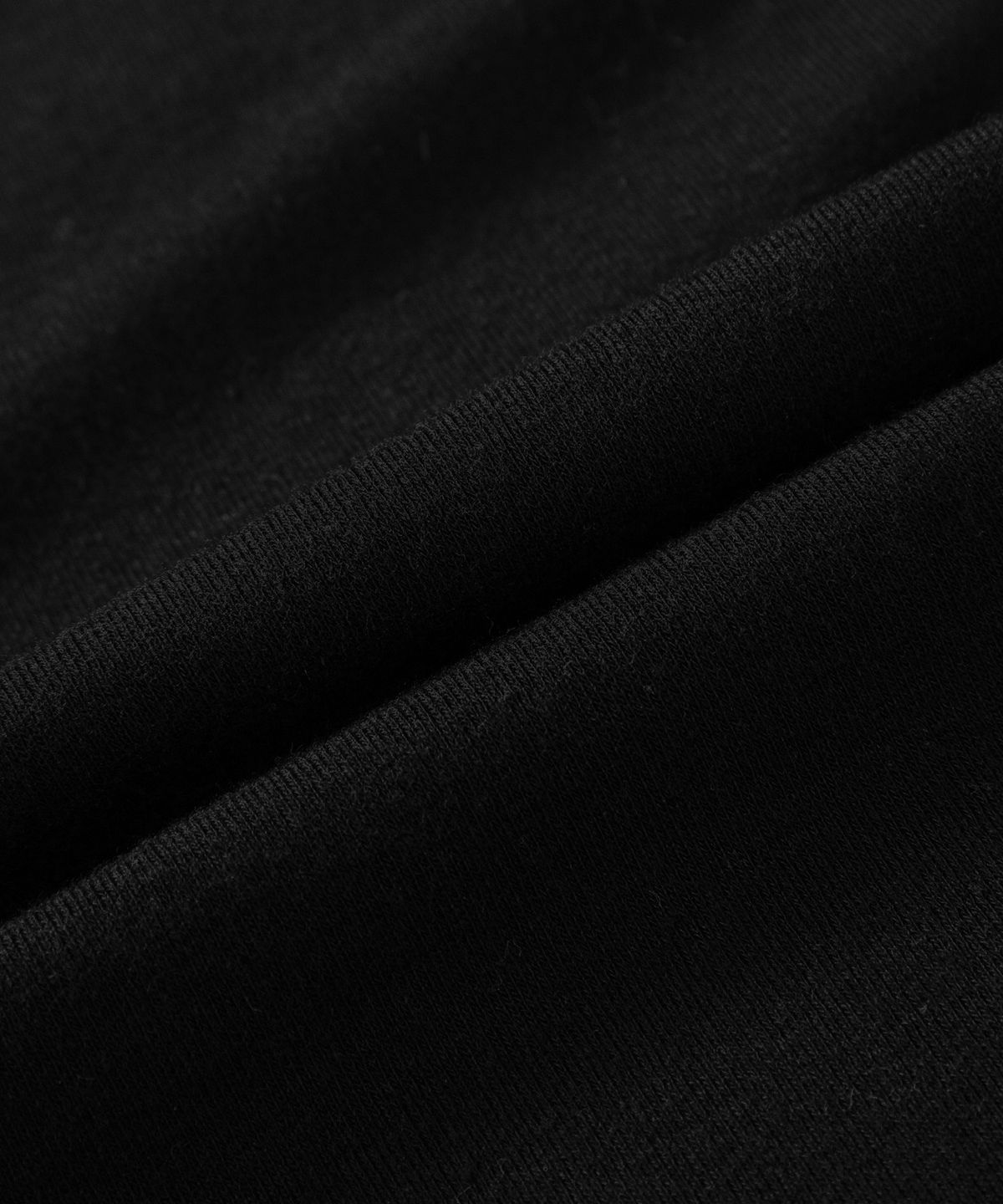 루시르주(LUCIR ZU) Cowl Neck Convertible-Sleeve Top (Black)