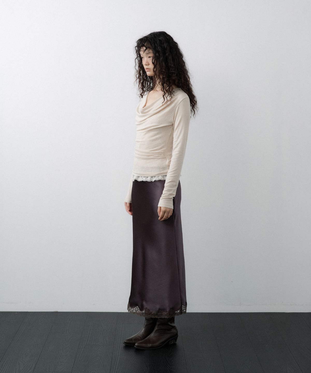 루시르주(LUCIR ZU) Cowl Neck Convertible-Sleeve Top (Beige)