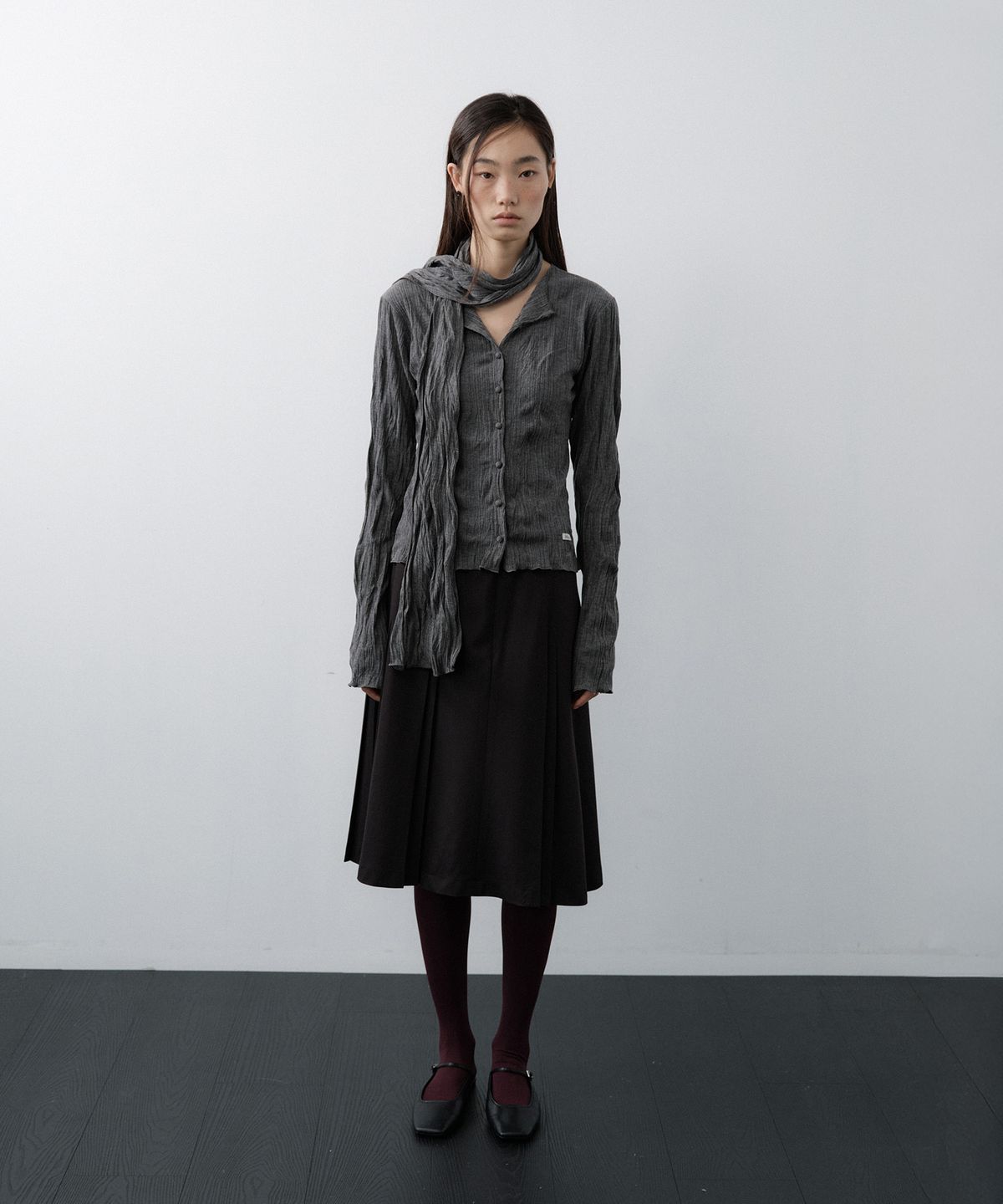 루시르주(LUCIR ZU) Pleated Cardigan Scarf Set (Charcoal)