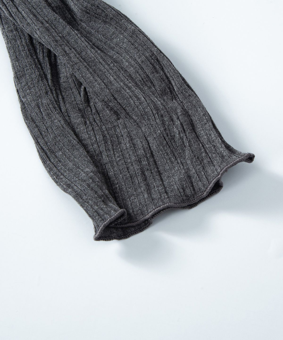 루시르주(LUCIR ZU) Pleated Cardigan Scarf Set (Charcoal)