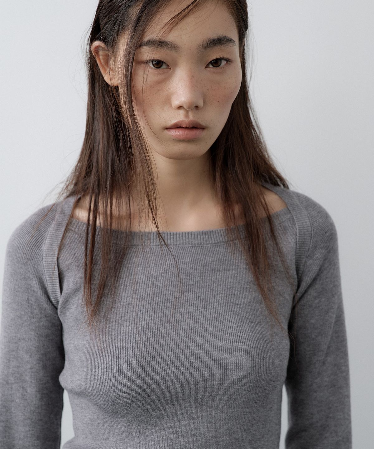 루시르주(LUCIR ZU) Wool Boatneck Bolero Knit Top (Charcoal)