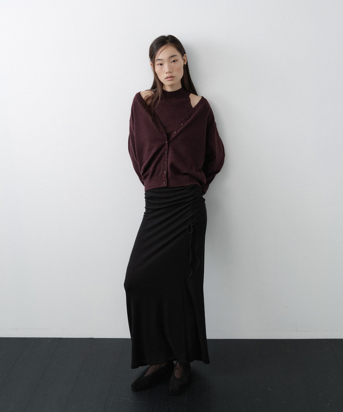 루시르주(LUCIR ZU) Side-Shirred Maxi Skirt (Black)