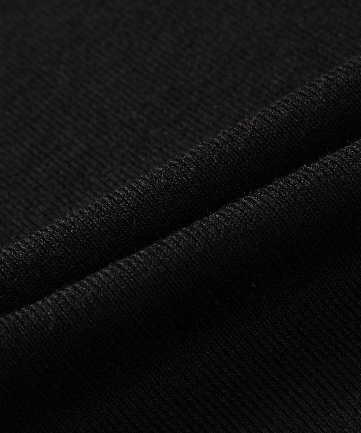 루시르주(LUCIR ZU) Side-Shirred Maxi Skirt (Black)