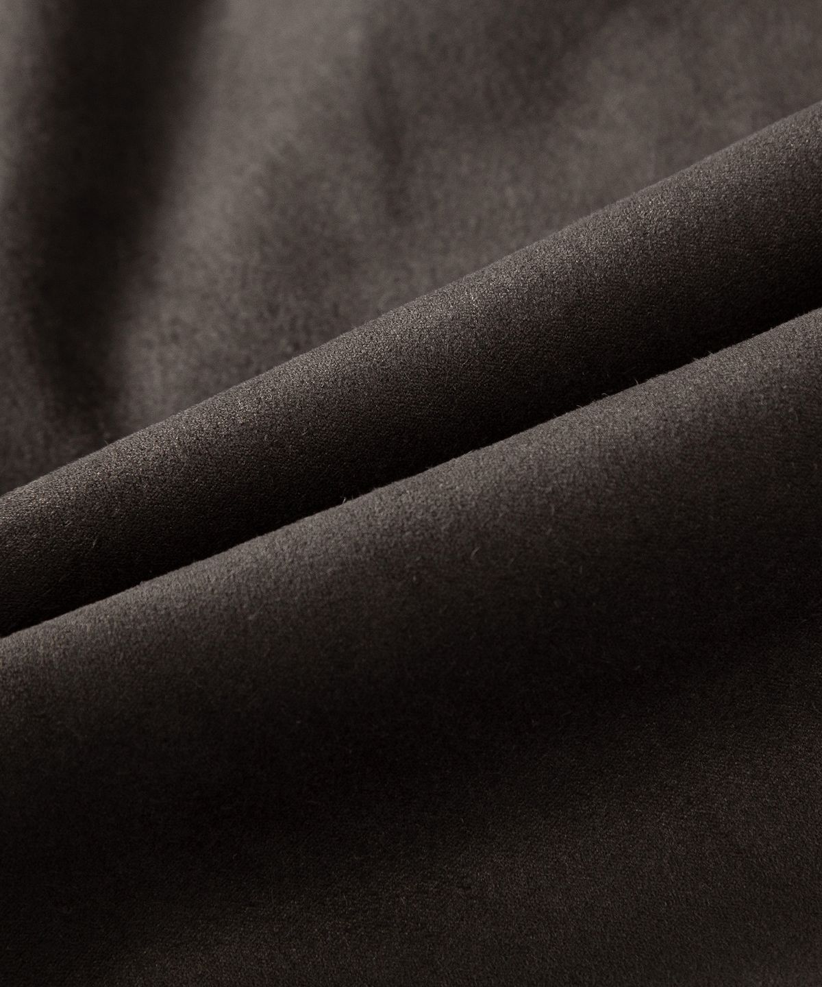 루시르주(LUCIR ZU) Low-Rise Suede Maxi Skirt (Dark Brown)