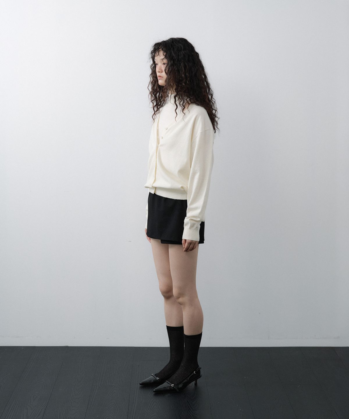 루시르주(LUCIR ZU) Wool Mini Pants (Black)