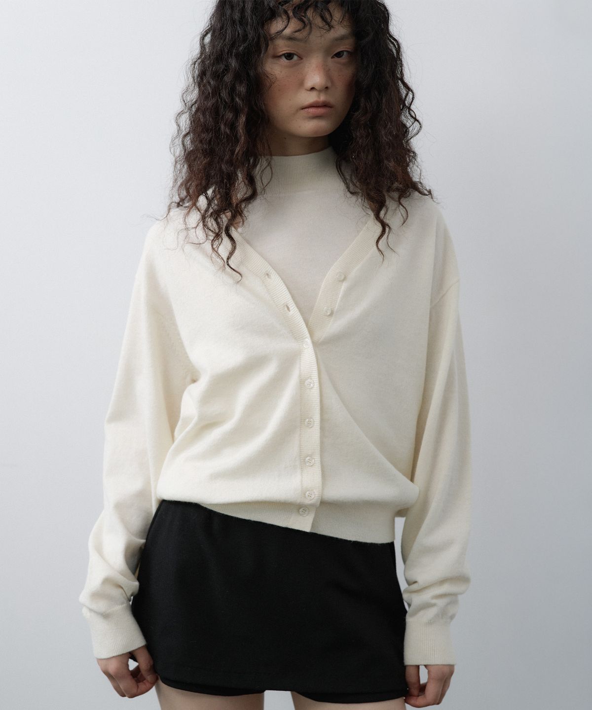 루시르주(LUCIR ZU) Wool Mini Pants (Black)