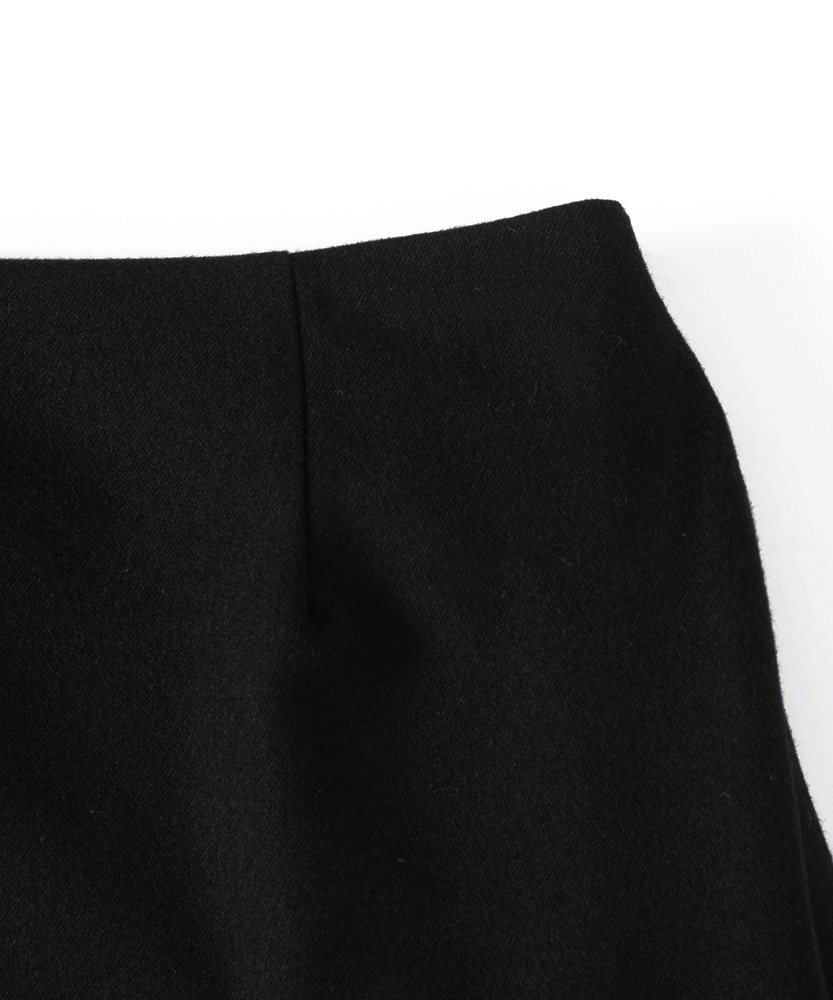 루시르주(LUCIR ZU) Wool Mini Pants (Black)