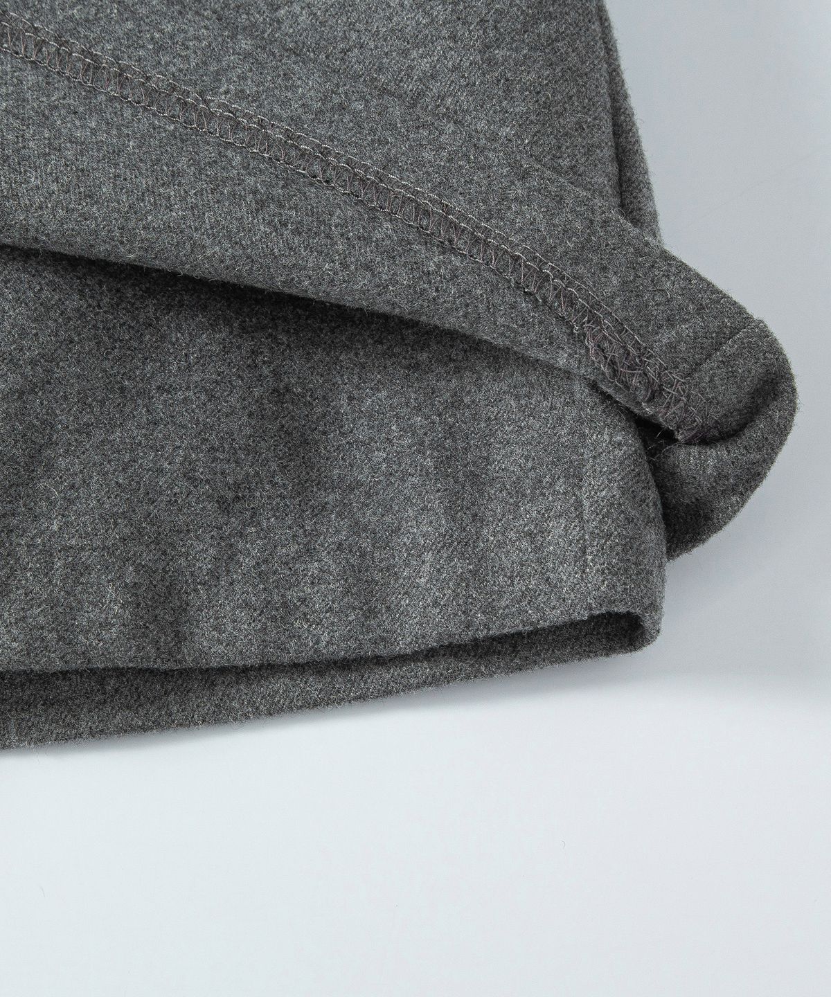 루시르주(LUCIR ZU) Wool Mini Pants (Charcoal)