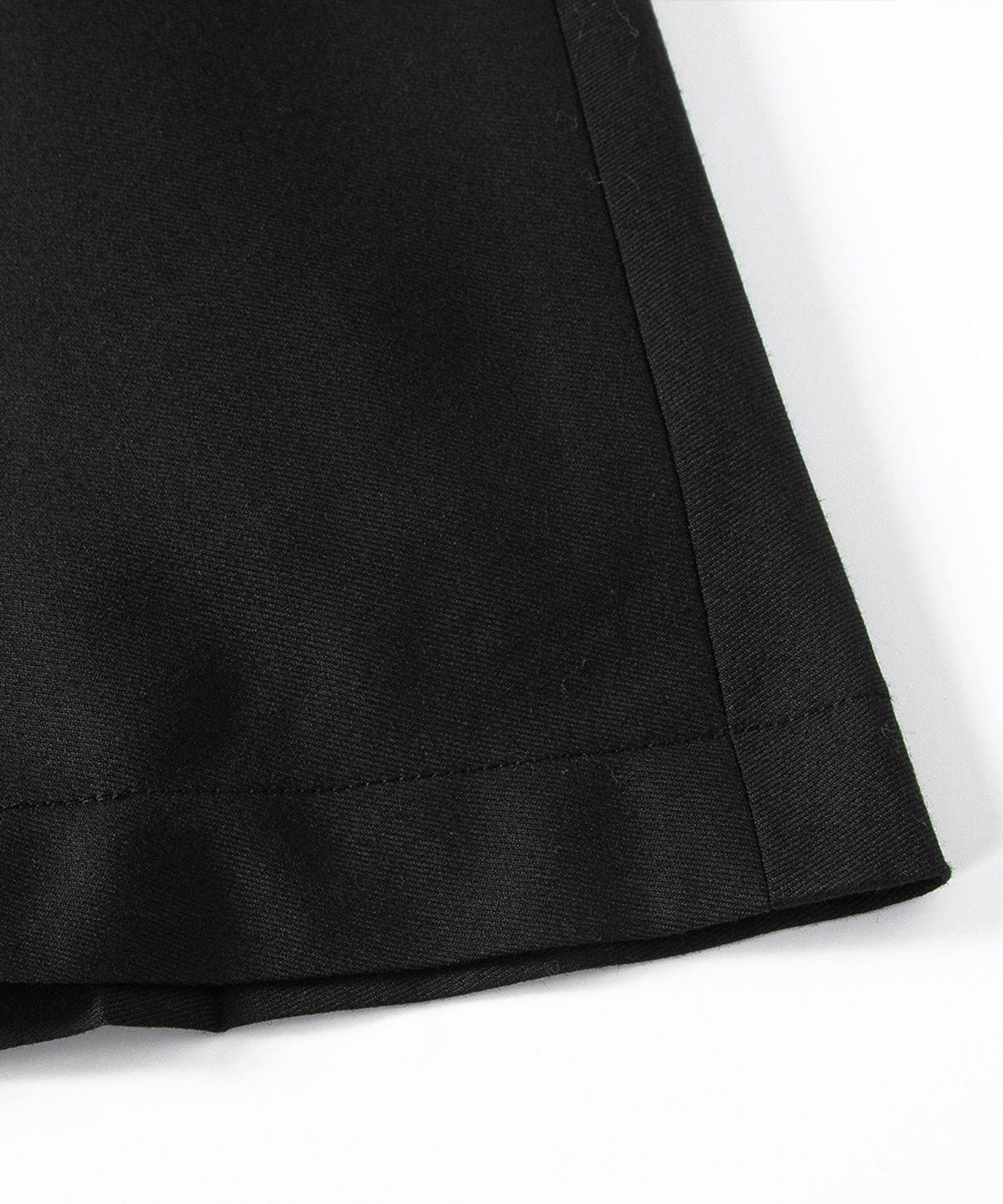 루시르주(LUCIR ZU) Fan Pleated Midi Skirt (Black)