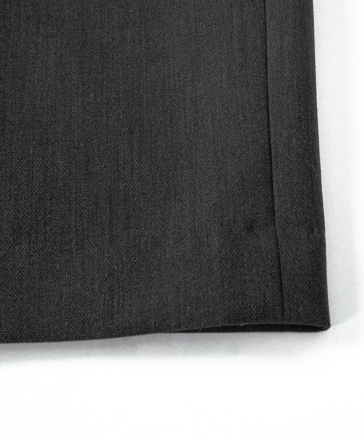루시르주(LUCIR ZU) Ribbon-Tie Boat Neck Dress (Charcoal)