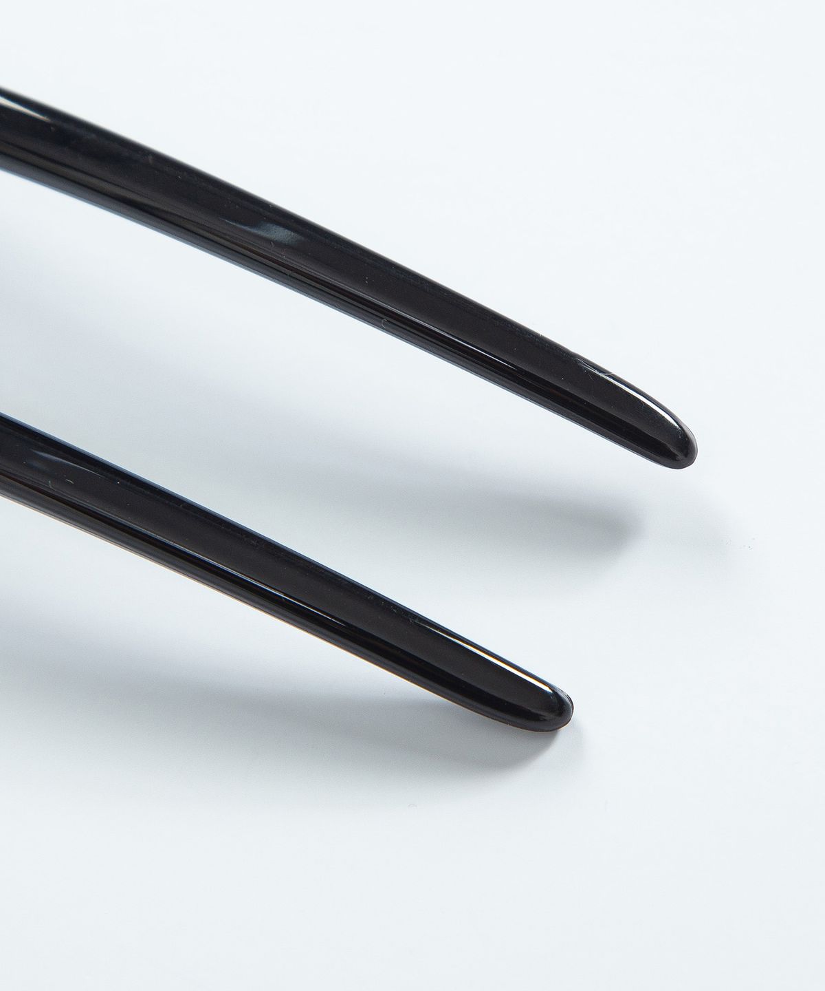 루시르주(LUCIR ZU) Rose U-Line Hair Stick (Black)