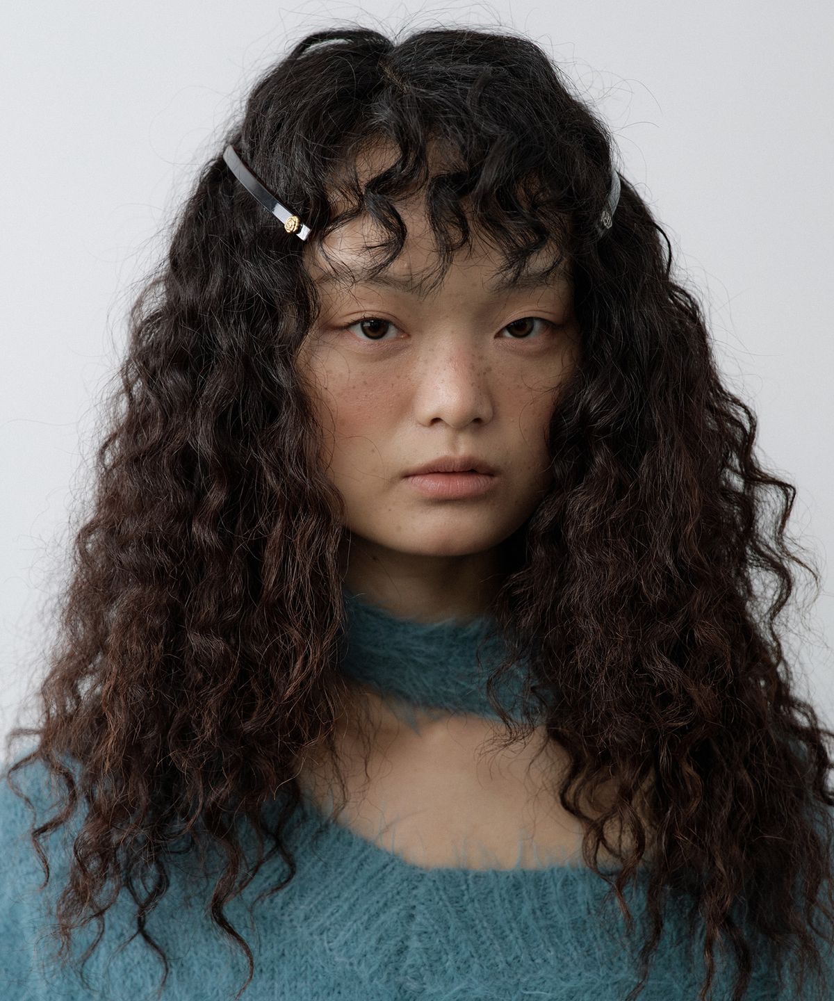 루시르주(LUCIR ZU) Slim Long Rose Hair Pin (Black)