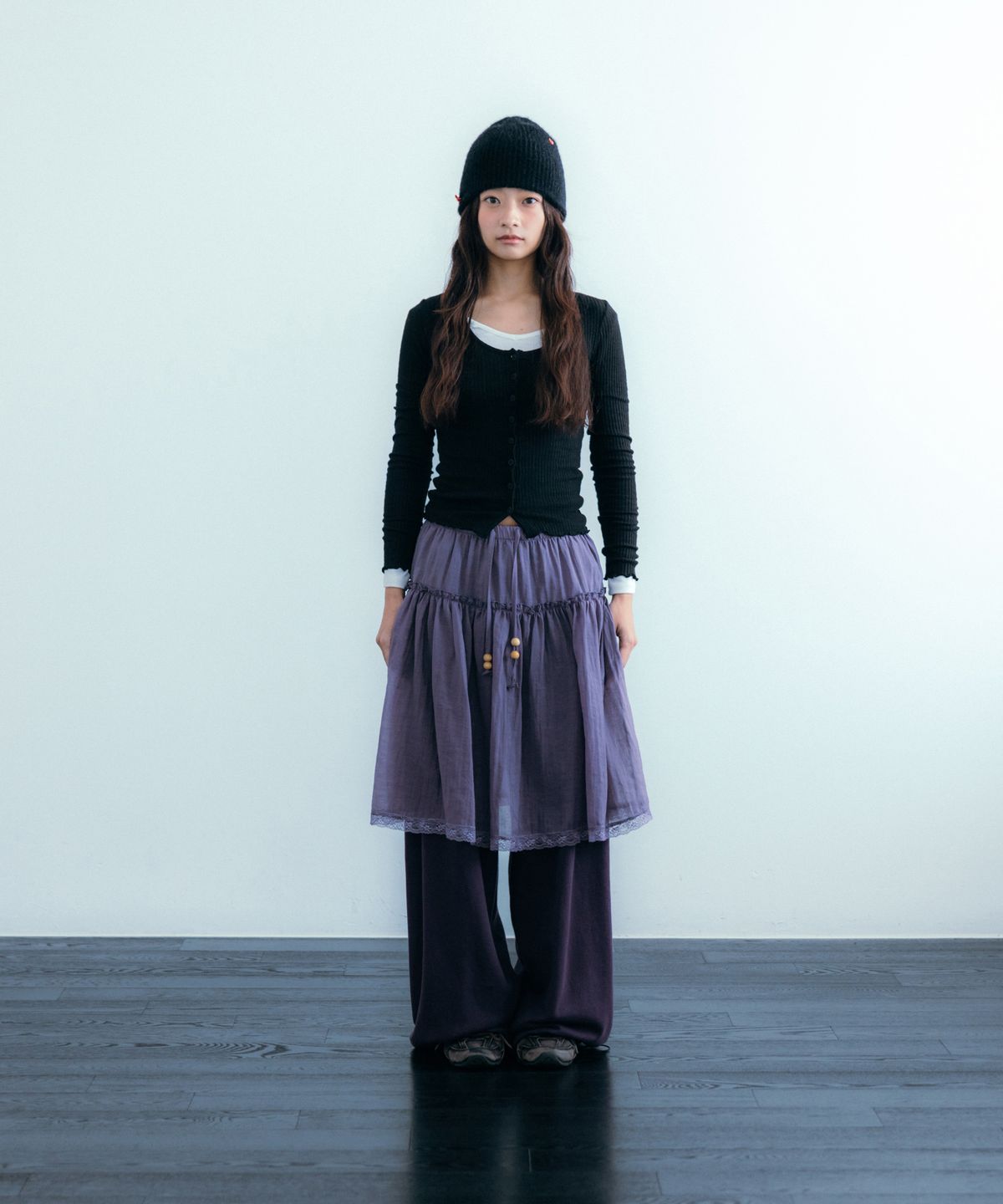 이요우아(IYOWUAH) Flower Button Cardigan, Black