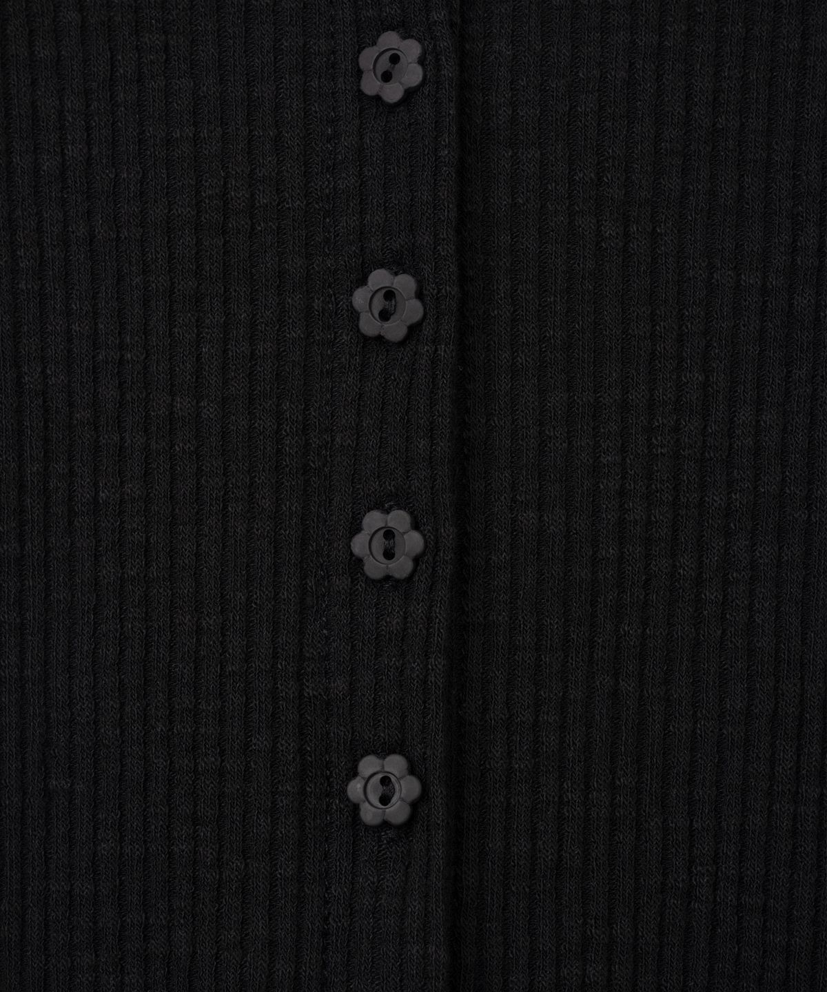 이요우아(IYOWUAH) Flower Button Cardigan, Black