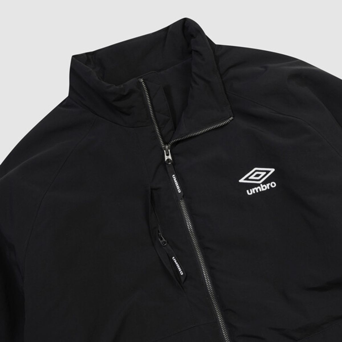 엄브로(UMBRO) 클래식 패딩 봄버 자켓 블랙 UR321CPJ99