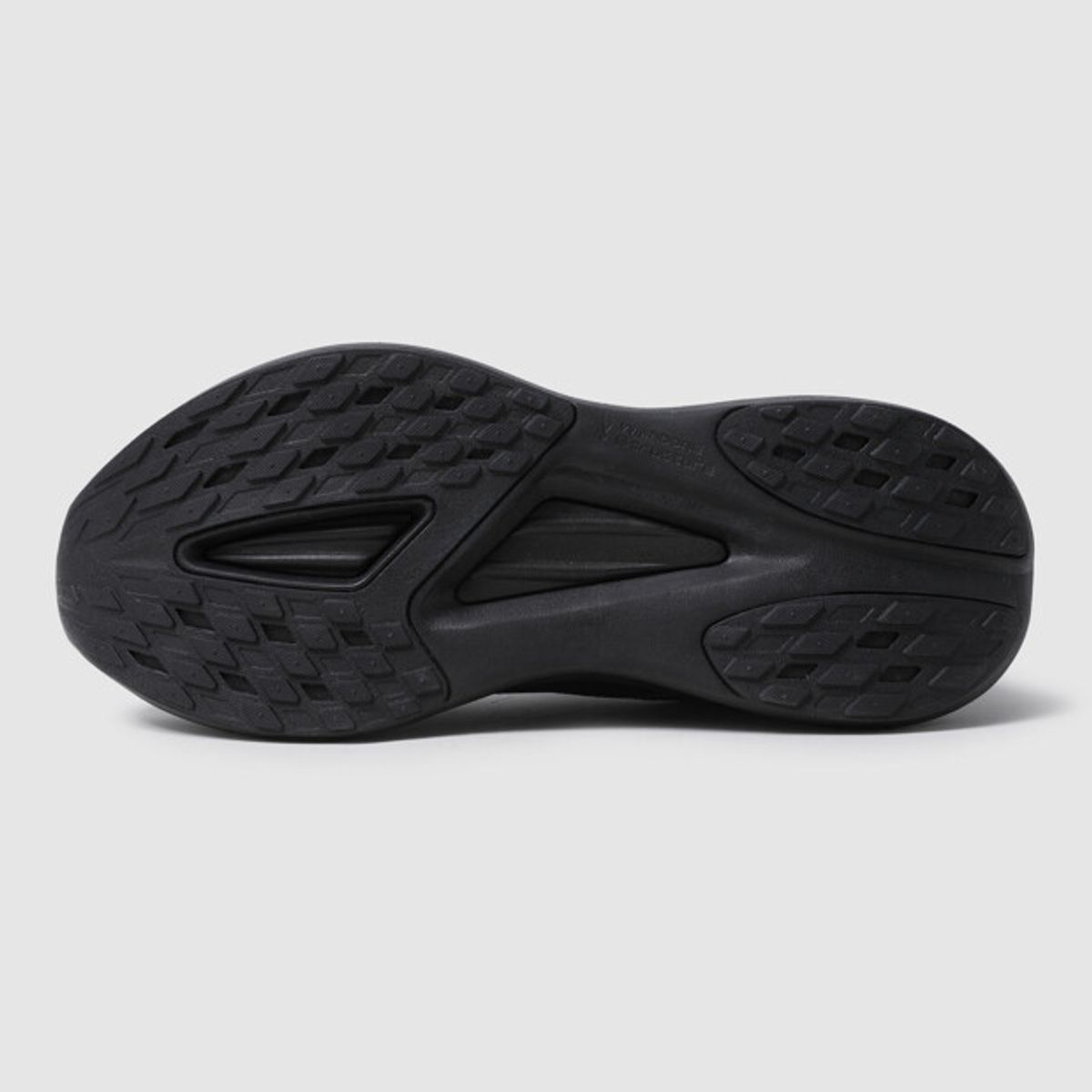 엄브로(UMBRO) RECORDRIVEN V2 (레코드리븐 V2) 블랙 UR323RPR82