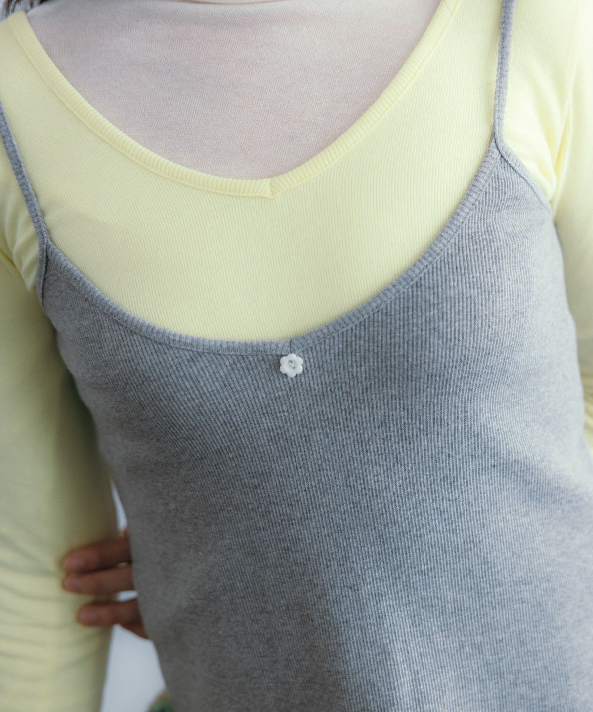 이요우아(IYOWUAH) Flower Point Sleeveless, Melange Grey