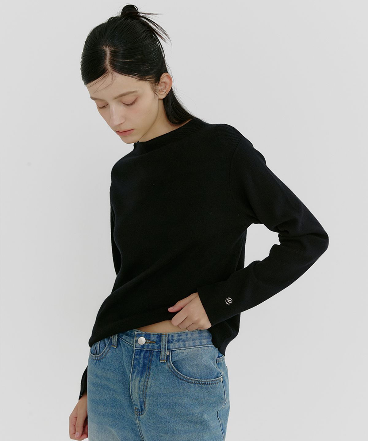 미케네(MICANE) 르네닌 하프 넥 니트