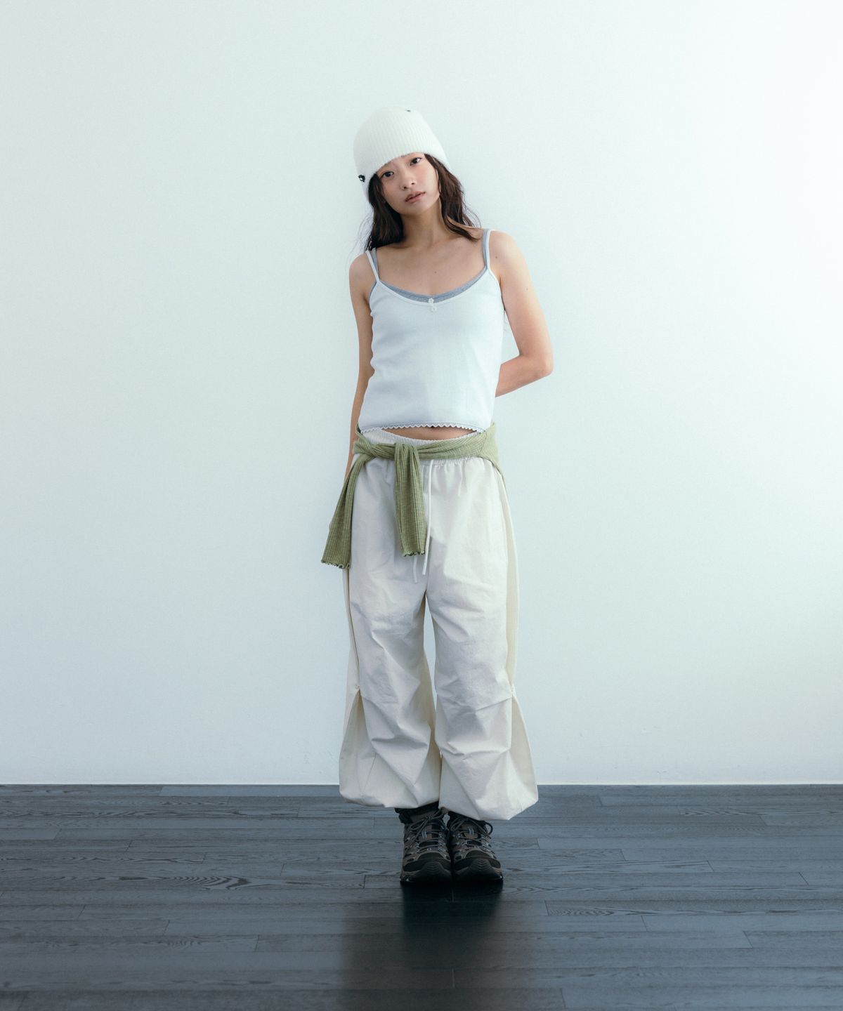 이요우아(IYOWUAH) Flower Point Sleeveless, White