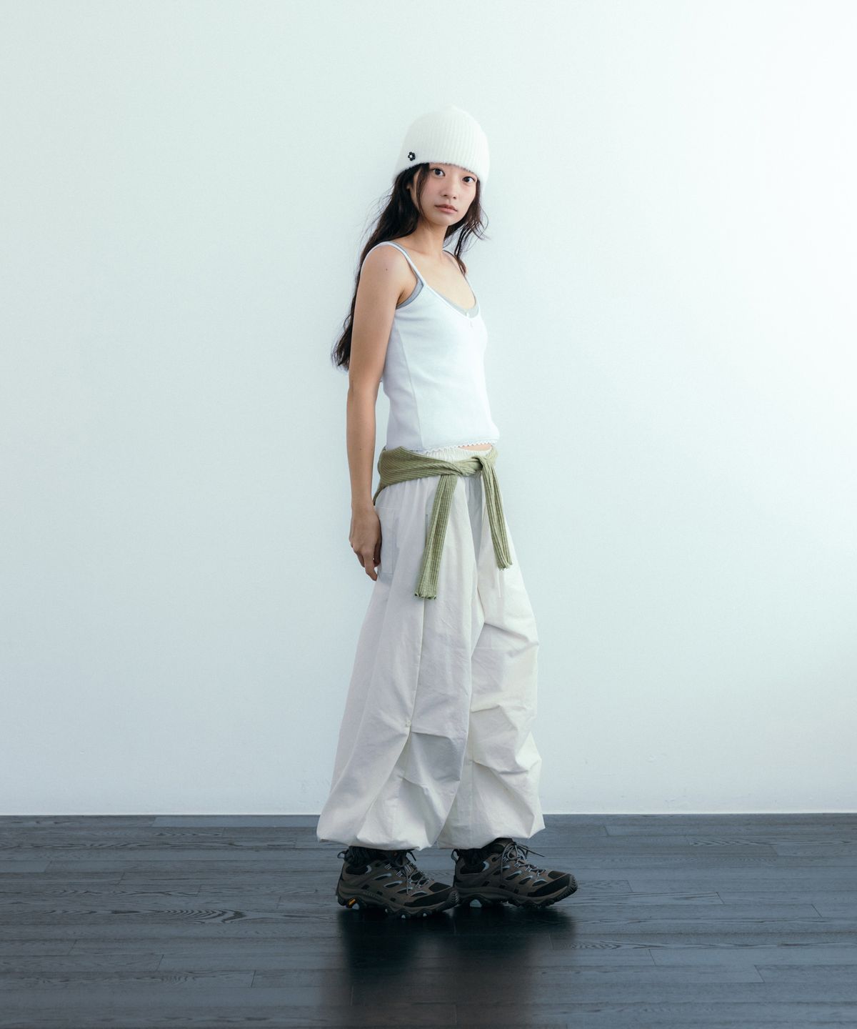 이요우아(IYOWUAH) Flower Point Sleeveless, White
