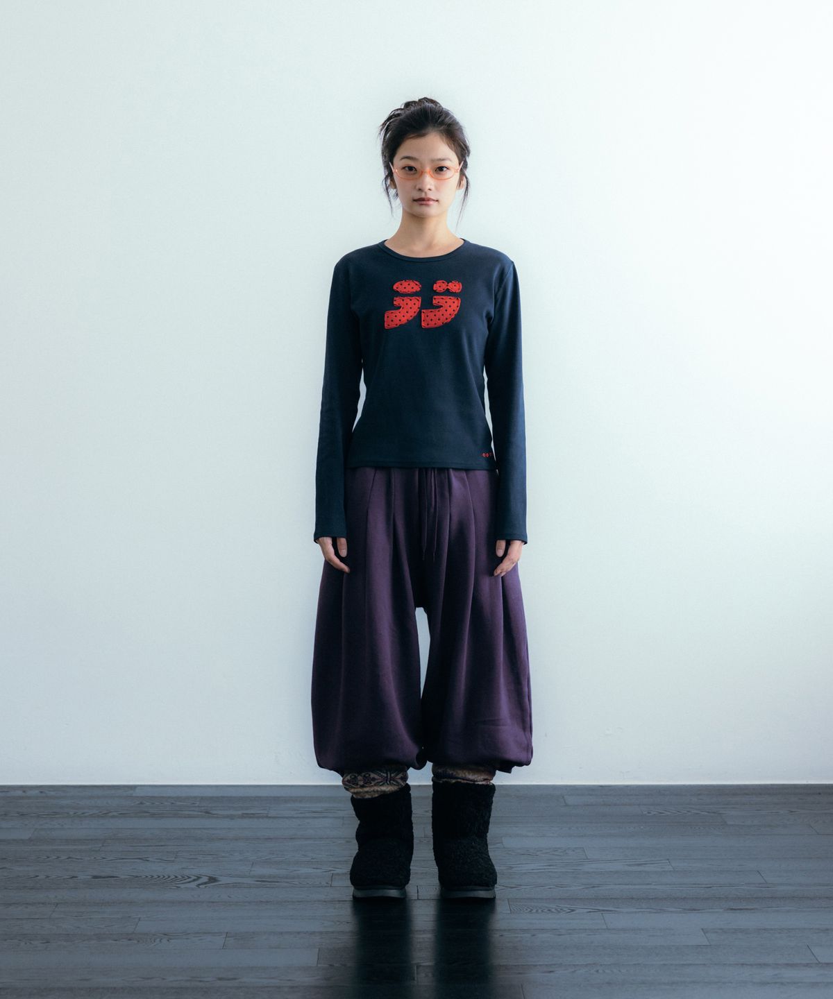 이요우아(IYOWUAH) LOVE Patch Long Sleeve, Navy