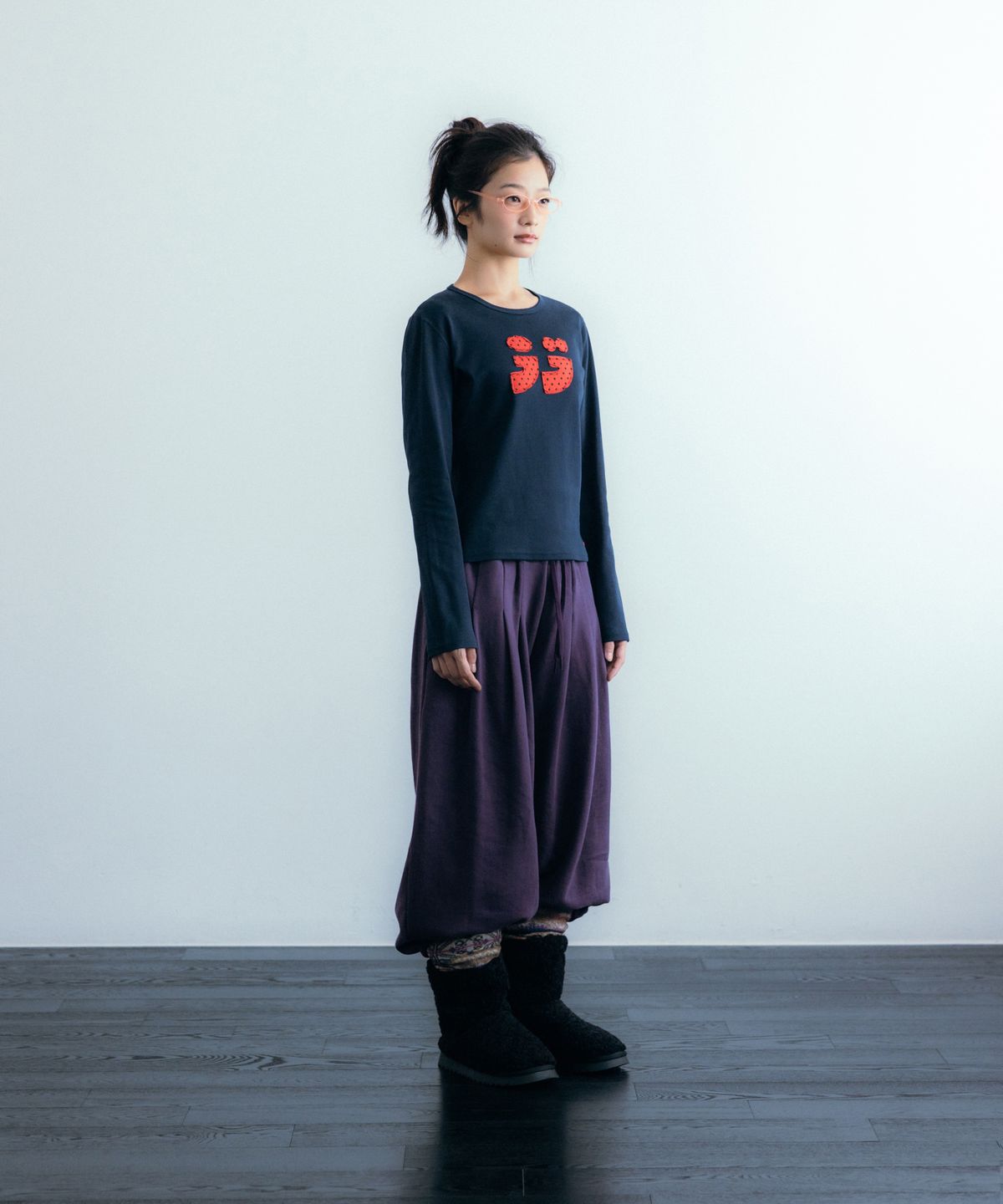 이요우아(IYOWUAH) LOVE Patch Long Sleeve, Navy