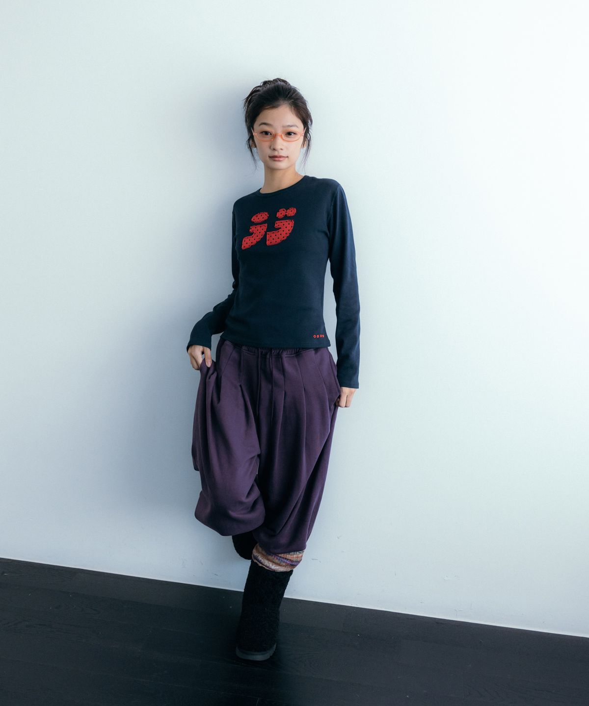 이요우아(IYOWUAH) LOVE Patch Long Sleeve, Navy