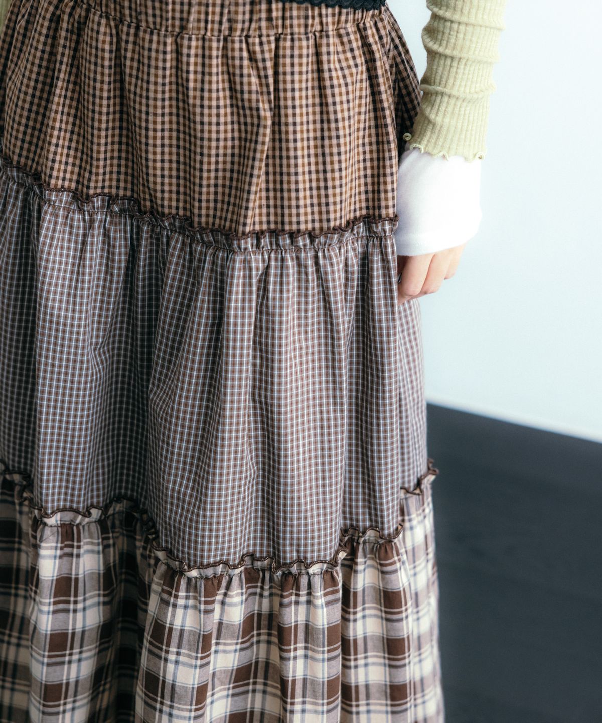 이요우아(IYOWUAH) Mix Check Flare Skirt, Brown