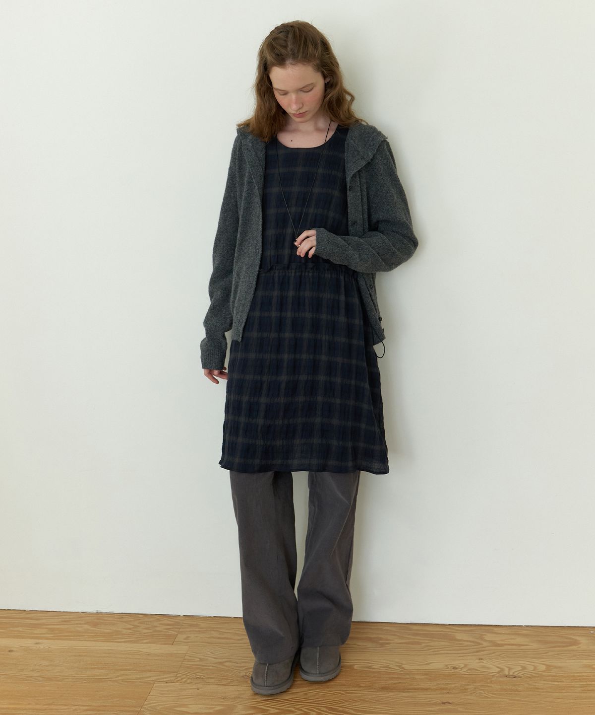 더미튼(THEMITTEN) Weary hoodie knit (charcoal)