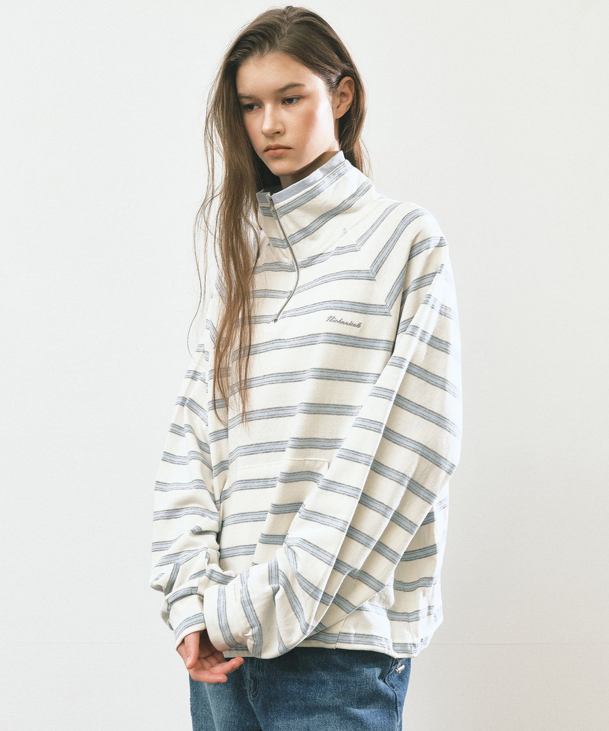 닉앤니콜(NICK&NICOLE) STRIPE HALF ZIP-UP SWEATSHIRT_IVORY