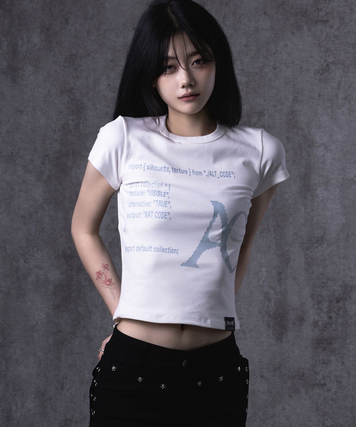 알트코드 아카이브(ALTCODE ARCHIVE) 비저블 코드 슬림 탑 화이트