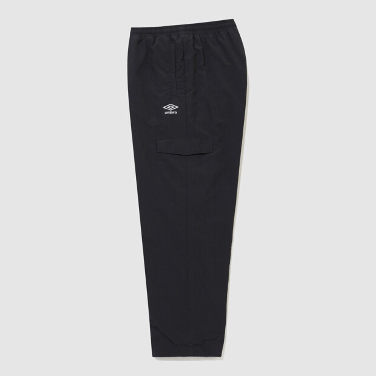 엄브로(UMBRO) 더비클럽 기모 안감 조거 & 와이드 2WAY 카고 팬츠 블랙 UR321CPT95