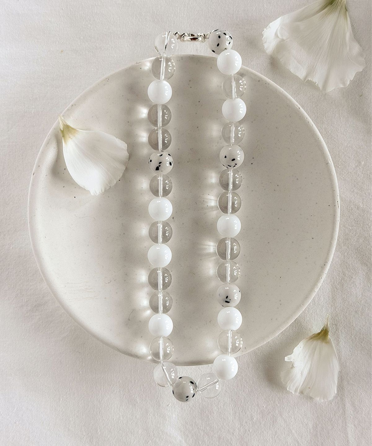 오시에르(osier) Pebble Necklace