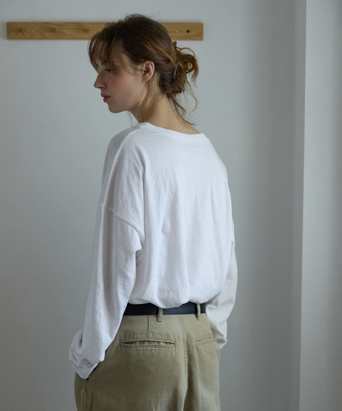 오픈도어스튜디오(OPENDOORSTUDIO) Boat Neck Loose Tee White