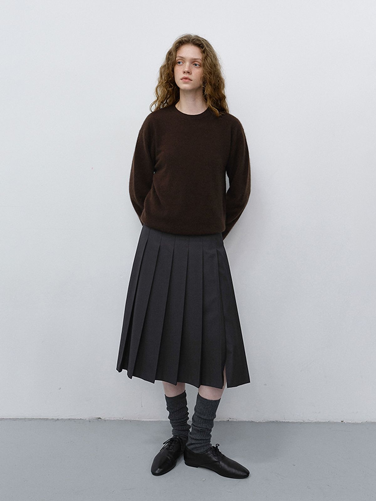 던스트(DUNST) UNISEX ESSENTIAL CREWNECK SWEATER_UDSW6C110_BROWN