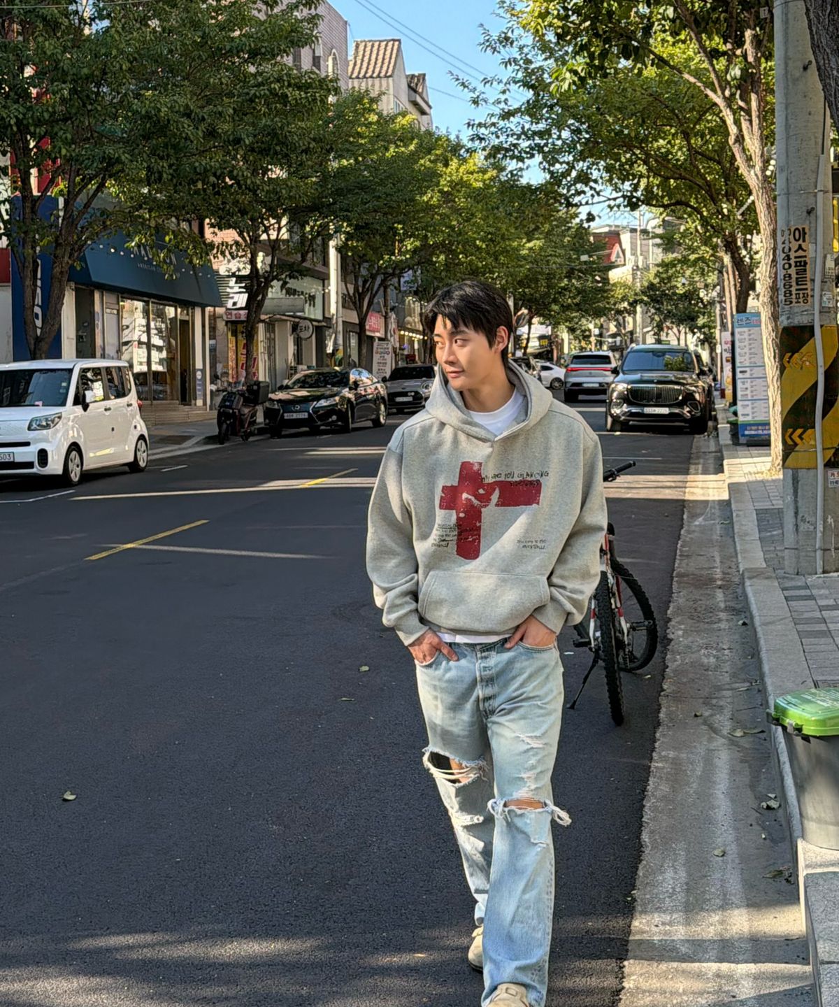 아모우(AMOU) Sideways Hoodie GRAY