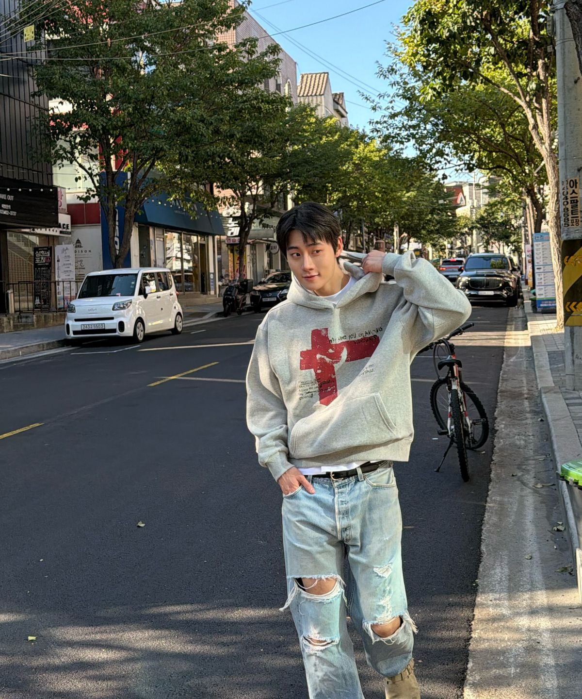 아모우(AMOU) Sideways Hoodie GRAY