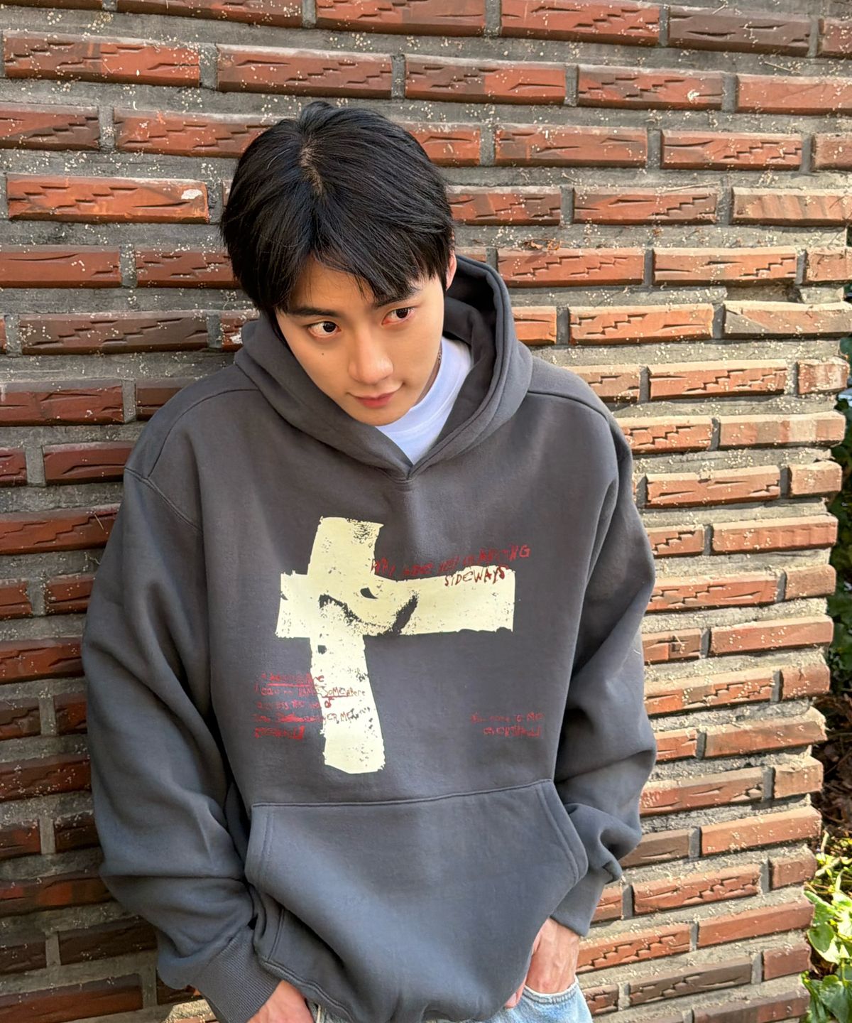 아모우(AMOU) Sideways Hoodie CHACOAL GRAY