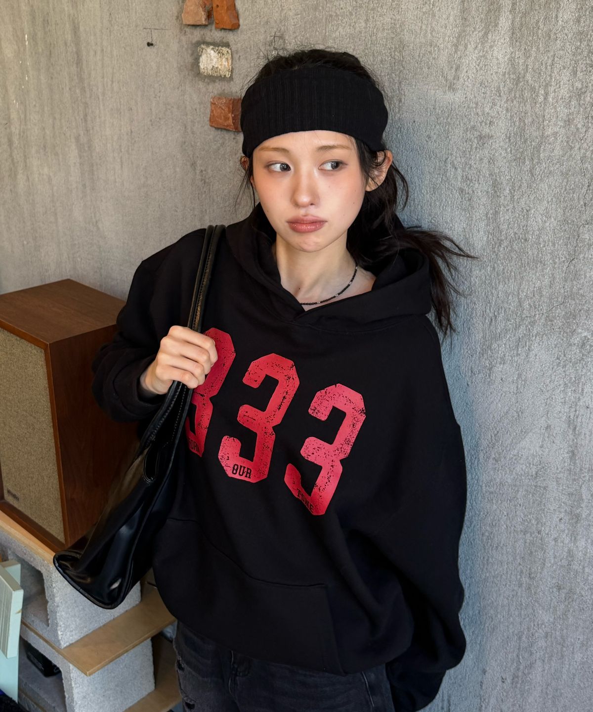 아모우(AMOU) [기모] 333 Hoodie BLACK