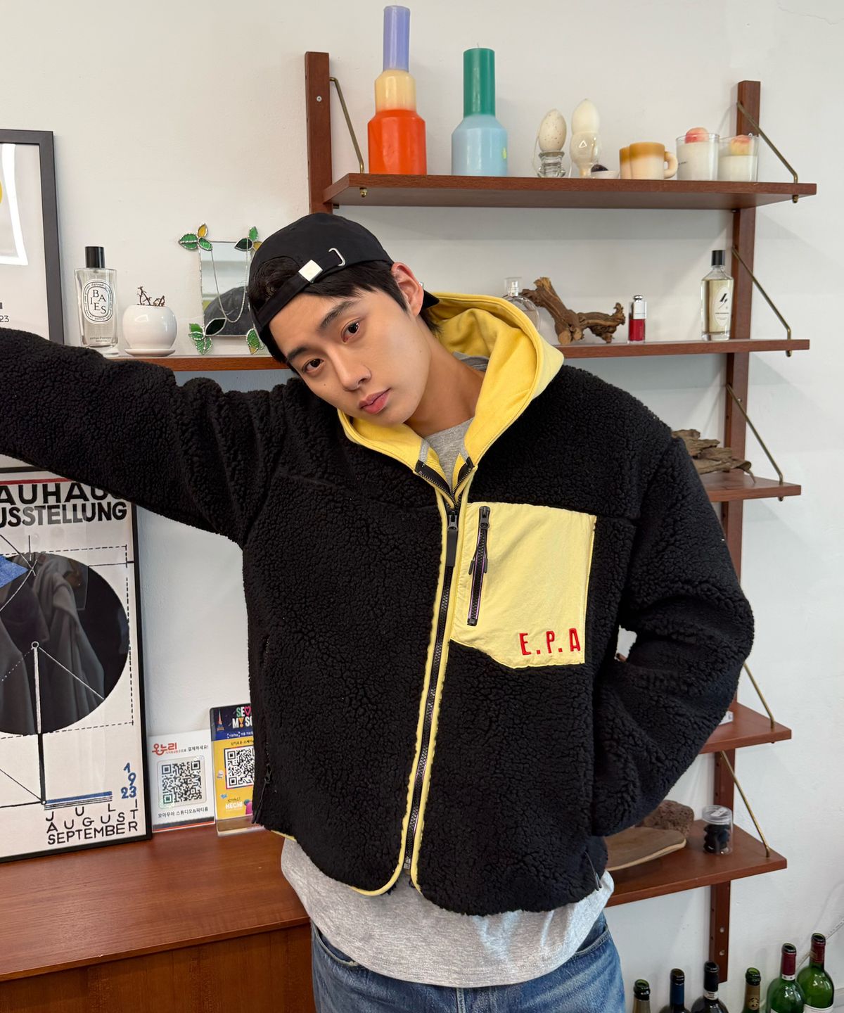 아모우(AMOU) AMOU Sherpa Fleece Zip-Up BLACK