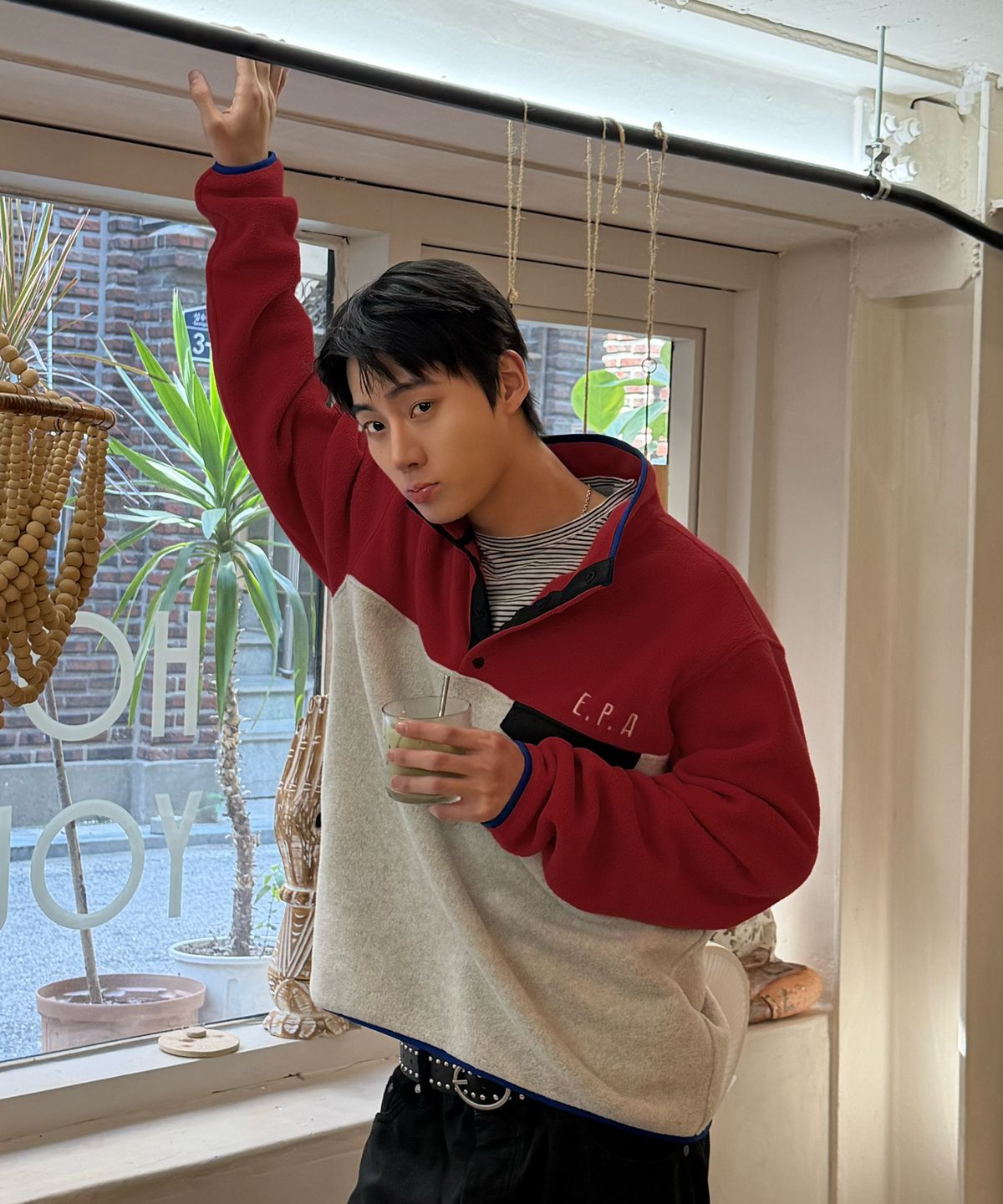 아모우(AMOU) AMOU Polar Fleece Anorak RED