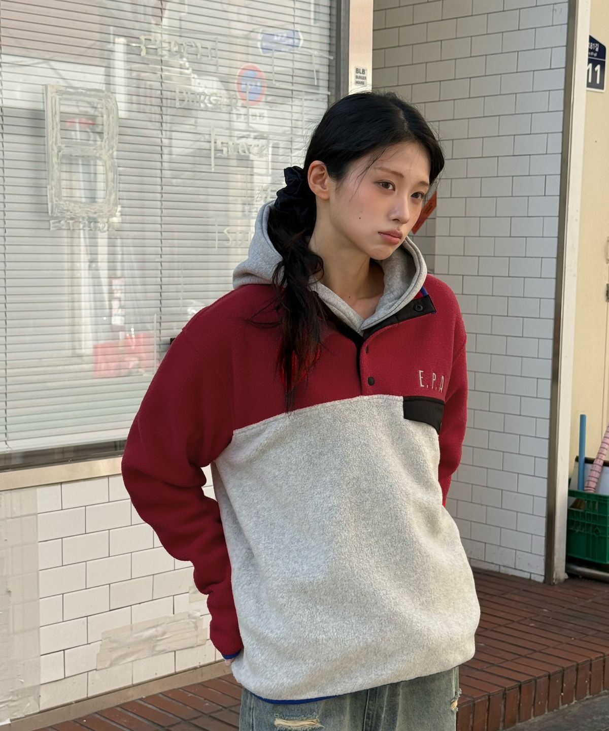 아모우(AMOU) AMOU Polar Fleece Anorak RED