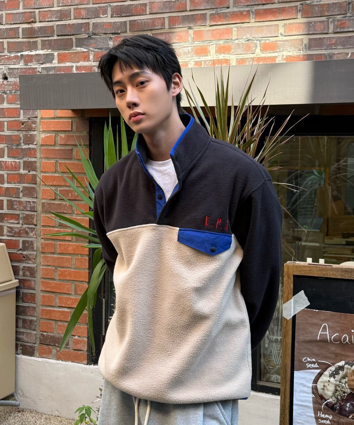 아모우(AMOU) AMOU Polar Fleece Anorak BLACK