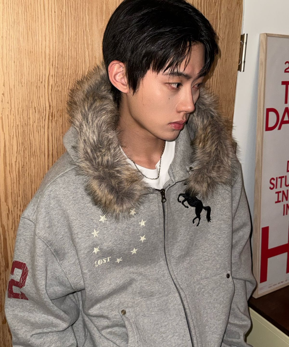 아모우(AMOU) [기모] AMOU Pony Fur Hoodie Zip-up GRAY